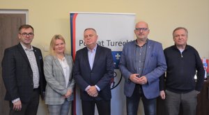 Zdjęcie główne dla wydarzenia: Umowa na przebudowę drogi z Władysławowa do Kun