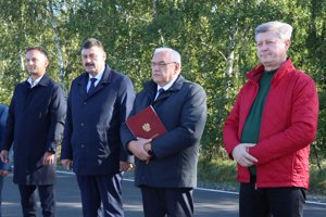 Zdjęcie główne dla wydarzenia: Nowa nawierzchnia na drodze Dąbrowa – Smulsko  - komfort i bezpieczeństwo dla kierowców i pieszych
