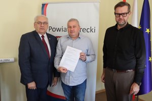 Zdjęcie główne dla wydarzenia: Umowa na remont ulic powiatowych w Turku podpisana