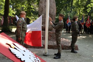 Zdjęcie główne dla wydarzenia: Powiat Turecki uczcił rocznicę Bitwy Warszawskiej oraz Święto Wojska Polskiego
