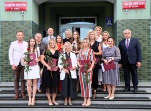 Zdjęcie główne dla wydarzenia: Nowi nauczyciele mianowani w szkołach i placówkach Powiatu Tureckiego