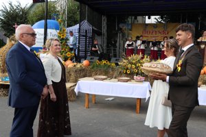 Zdjęcie główne dla wydarzenia: Powiatowo - Gminno - Parafialne Dożynki we Władysławowie