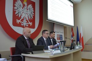 Zdjęcie główne dla wydarzenia: Apele Rady Powiatu Tureckiego w sprawie przywrócenia regularnych dalekobieżnych połączeń autobusowych z Turku do Poznania, Łodzi, Wrocławia i Warszawy.